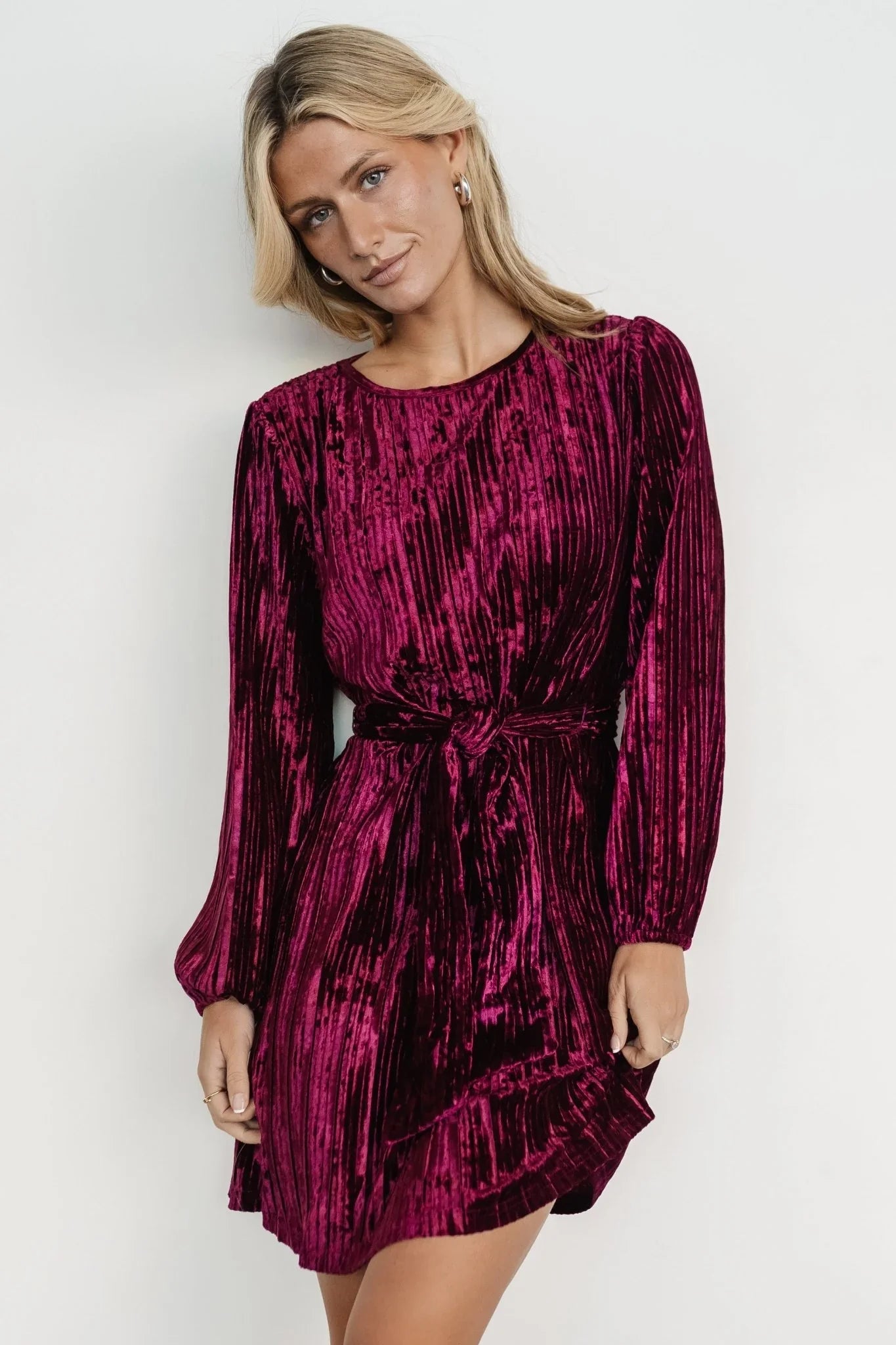 Anastasia Velvet Short Dress | Wine Berry